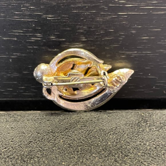 VTG signed AJC Brooch - Picture 4 of 4